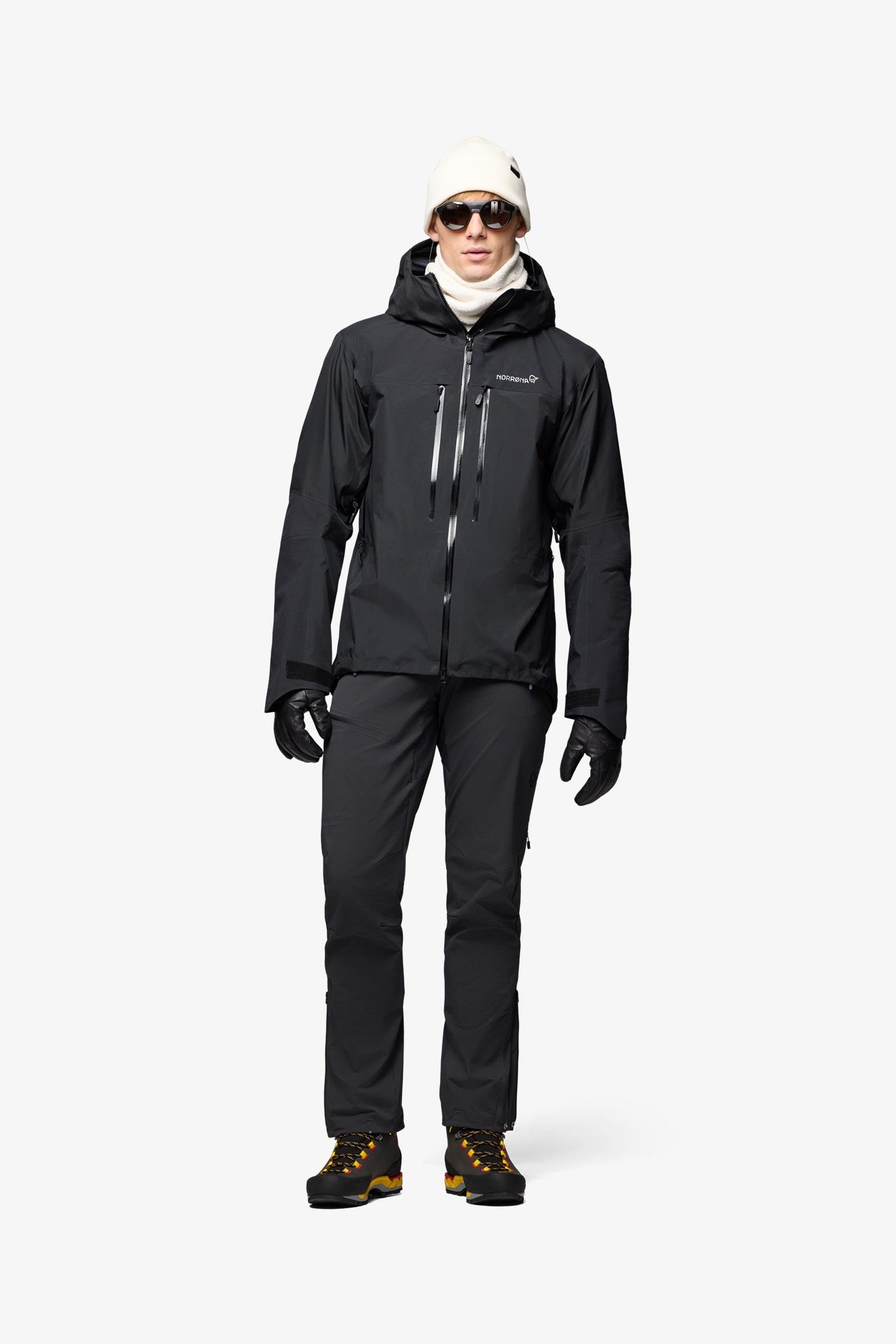 trollveggen Gore-Tex Pro light Jacket M's Caviar Black